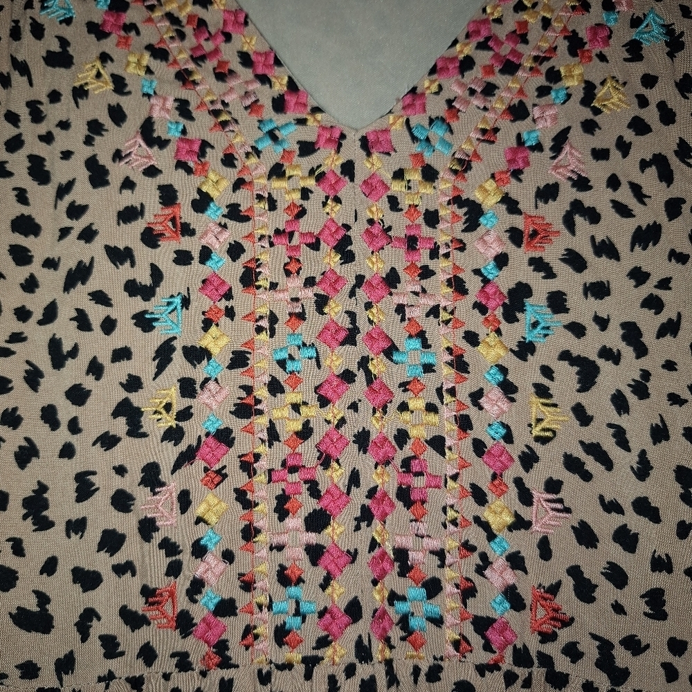 Savanna Jane Cheetah Print V-Neck  Dress S Embroidered - Picture 8 of 10